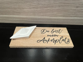 Holzklötzchen mit Schiffchen Ankerplatz