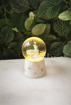 wittte Led sneeuwbol schudbol met eenhoorn en gouden sterren - Unicorn 7cmHx4,5cm B