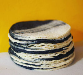 TORTILLA DE MAÍZ BLANCO CON TINTA DE CALAMAR (MASECA)