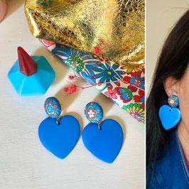 Boucles d'oreilles "Alice" - Liberty Rainbow Garden, et un pendant coeur bleu en résine - oreilles percées