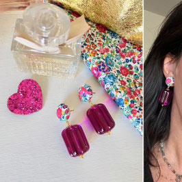 Boucles d'oreilles "Claudia" - tissu Liberty Emma and Georgina et un pendant magenta en résine - oreilles percées
