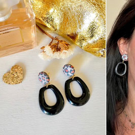 Boucles d'oreilles "Anna" - Tissu Léopard et un pendant noir en résine - oreilles percées