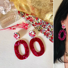 Boucles d'oreilles "Gala" - Tissu Froufrou et un pendant prune en résine - oreilles percées