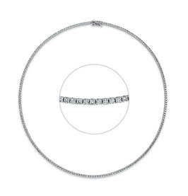 Tenniscollier mit Brillanten in 18kt Weißgold und 4.06ct Diamanten.