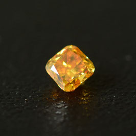 0,15 ct, Fancy Deep Yellow-Orange, SI2, Radiant, GIA Certified