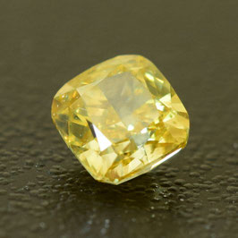 0,37 ct, Fancy Intense Yellow, SI2, Cushion, IGI Certified