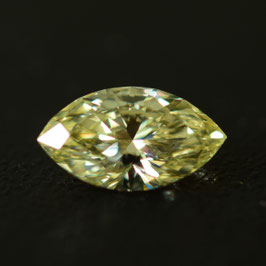 0,62 ct, W-X (light yellow), SI2, Marquise, GIA Certified