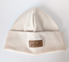 Hipster Beanie geliebt hellbeige KU 38-43cm Newborn - 6 Monate