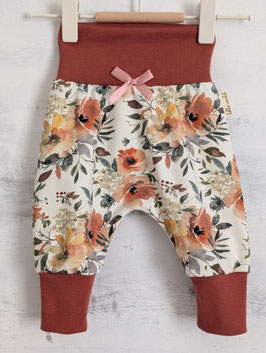 Kuschelhösli hello world WATERCOLOR FLOWERS zimt 56