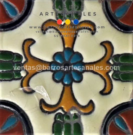RWBA751: Azulejo Talavera  Realzado Especial Pintado a Mano.