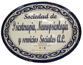 Placa Domiciliaria Realzada Greca Azul y Plaza Azul Ovalada