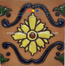 RWBA742: Azulejo Talavera  Realzado Especial Pintado a Mano.