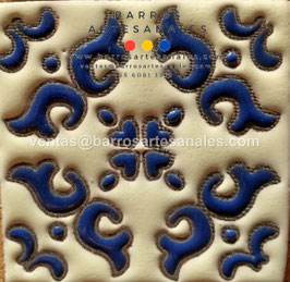 RWBA778: Azulejo Talavera  Realzado  Especial Pintado a Mano.