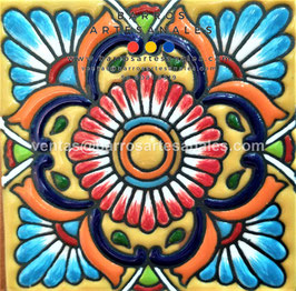 RWBA745: Azulejo Talavera  Realzado Especial Pintado a Mano.