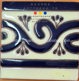 RWBA954: Azulejo Talavera  Realzado  Pintado a Mano.