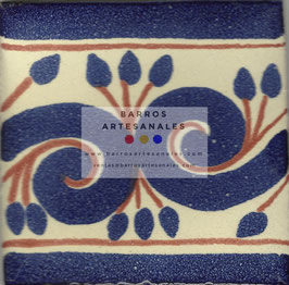 Greca Azul perfilado con Terracota | Azulejo Artesanal Mayólica Endurecido Pintado a Mano Tipo Talavera