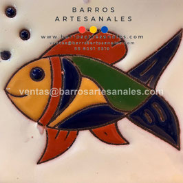 RWBA921: Azulejo Talavera  Realzado sobre Balnco Puro  Especial Pintado a Mano.