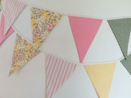 Wimpel-Girlande "Springtime"