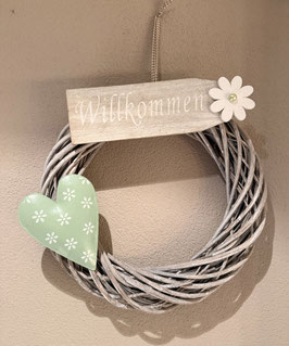 Türkranz gross mit Herz grün mit Blumen weiss