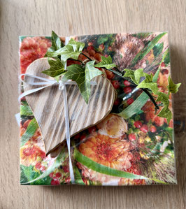 Geschenkset bestehend aus Holzherz und Serviette "Talien" und Efeu