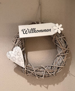 Türkranz mittel mit Herz weiss mit Blumen braun