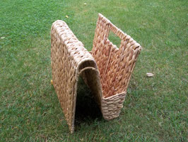 Zeitungsständer, Zeitungskorb "Schlange" aus Wasserhyazinthe