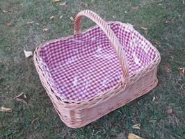 Tablett aus Weide und Holz mit Innenfutter und Bügelgriff