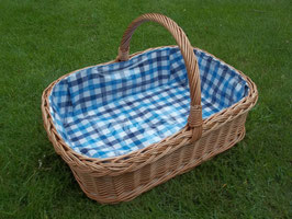 Tablett aus Weide und Holz mit Innenfutter und Bügelgriff