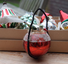 Vogel op nest zilver/groen/rood (8134)