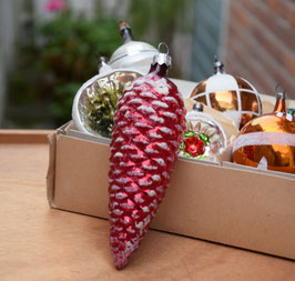 Dennenappel groot rood, gesuikerd (7937)