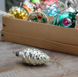 Dennenappel zilver, witte verf (3979)