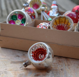 Deukbal zilver/rood, witte rand (7581)
