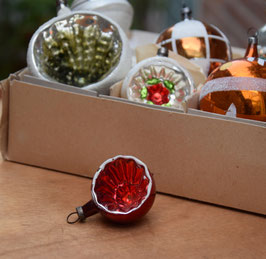 Feathertree deukbal rood/wit (7903)