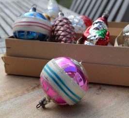 Kerstbal zilver/roze, gesuikerd (7747)