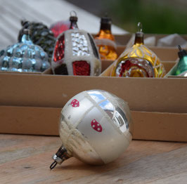 Kerstbal zilver mat/glans, paddenstoelen, gesuikerd (7609)