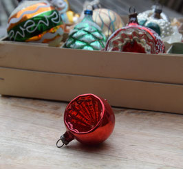 Deukbal rood, versierd (7261)