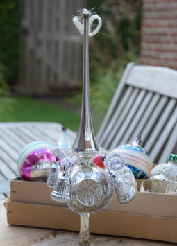Piek zilver met deuken en klokjes (7708)