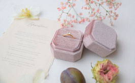 RINGBOX ACHTECK , FARBE MAUVE, glänzend