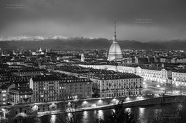 10 - La classica vista sulla Mole Antonelliana dal Monte dei Cappuccini