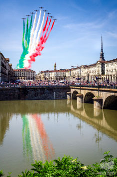 La città 8b - Le Frecce Tricolori su Piazza Vittorio