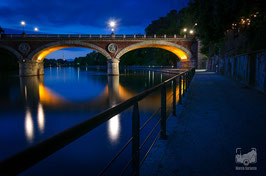09 - Il ponte Isabella e la Mole Antonelliana all'ora blu
