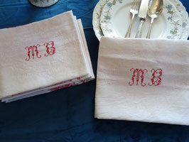 5er Set Damast-Servietten mit rotem Monogramm "MB" (8S)