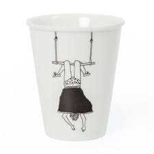 Illustrierter Keramik Becher TRAPEZE GIRL (Helen B)