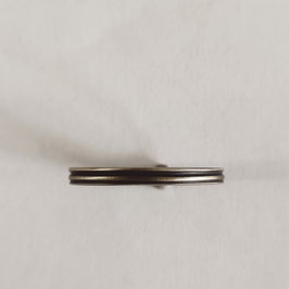 anneau tourné en argent 925 oxydé et brossé