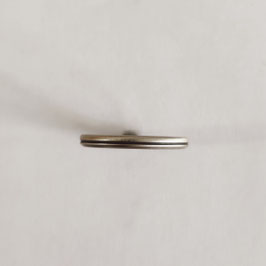 anneau tourné en argent 925 oxydé et brossé