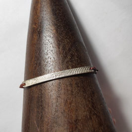 BRACELET texturé sur cordon cuir