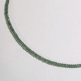 Collier de saphirs verts naturels