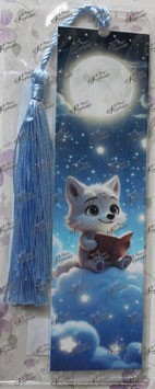 Lesezeichen: Mond mit Wolf und Buch