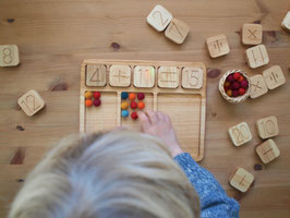 VORBESTELLUNG MONTESSORI Mathe Cube Board