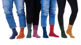 VORBESTELLUNG DE COLORES ALPAKA SOCKEN